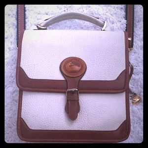 Vintage Dooney and Bourke crossbody purse